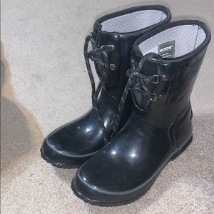 Women’s Black Bogs size 6